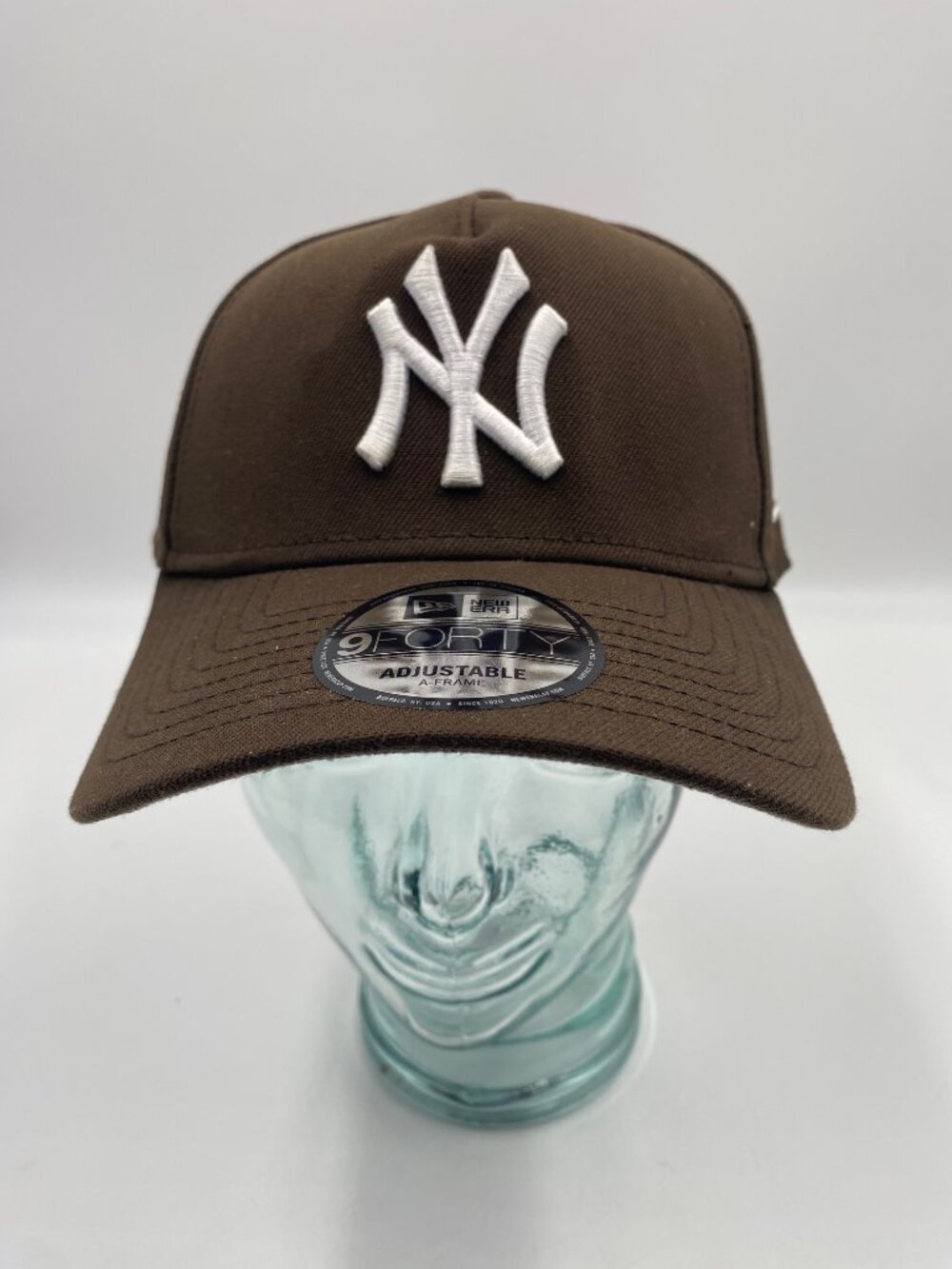 New Era 9Forty New York Yankees SnapBack Hat OSFM One Size Brown Baseball Cap